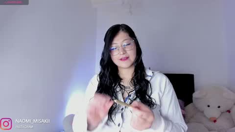 Naomi  online show from January 5, 7:33 pm