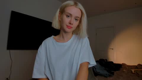 Tessa -  online show from November 20, 2:31 pm