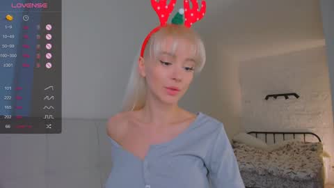 Tessa -  online show from December 25, 11:47 am