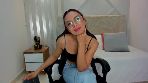 abby_brunner online show from January 3, 8:19 pm