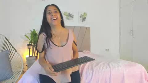 abigail_lila online show from December 9, 10:41 pm