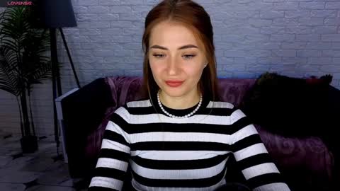 adelyna_bird online show from November 15, 7:38 am