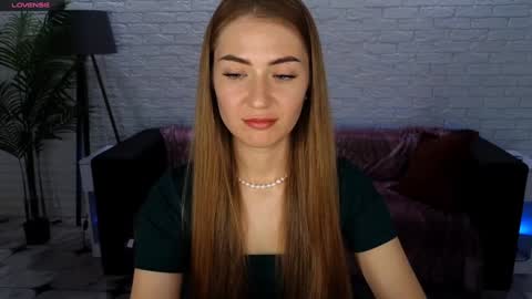 adelyna_bird online show from November 23, 8:34 am