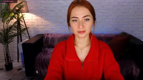 adelyna_bird online show from December 1, 7:23 am