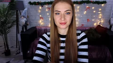 adelyna_bird online show from December 22, 7:21 am