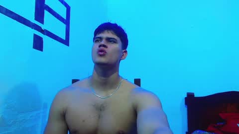 adonis_walkerx online show from December 1, 11:02 pm