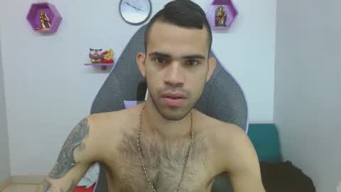 adri_sexboy online show from January 6, 12:52 pm