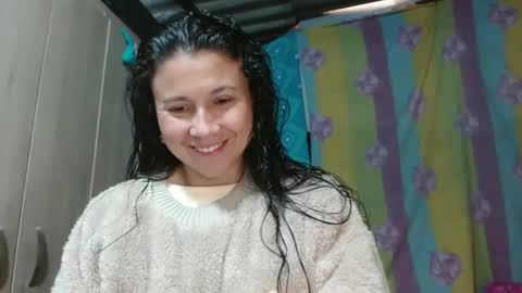 Adriana Tellez online show from November 11, 3:39 pm