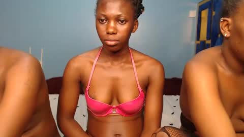 African Petite online show from December 16, 9:48 pm