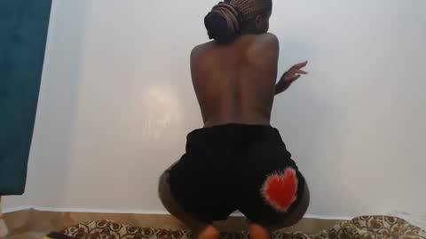 african_sidechick online show from December 10, 1:23 am