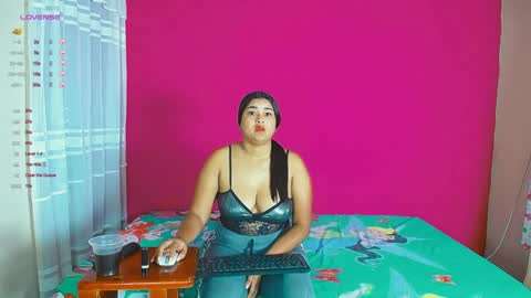 aisha_stacey0410 online show from November 14, 11:16 am