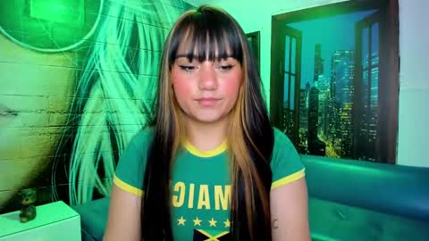 Aitana online show from December 20, 9:42 pm