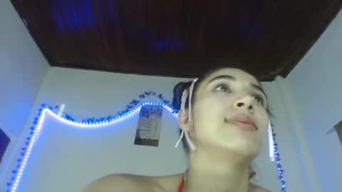 aleja_van1 online show from November 22, 9:14 pm