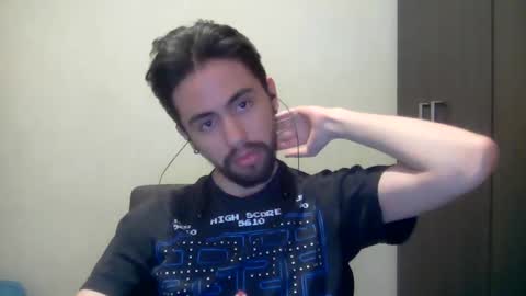 alejo_shy online show from November 10, 9:03 pm