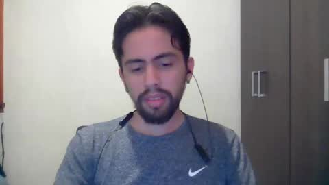 alejo_shy online show from November 15, 5:18 am