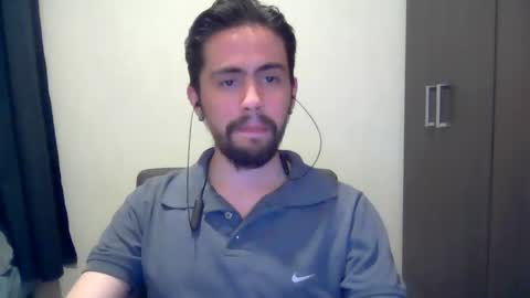 alejo_shy online show from November 21, 4:48 am