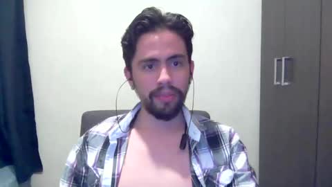 alejo_shy online show from November 25, 4:37 am