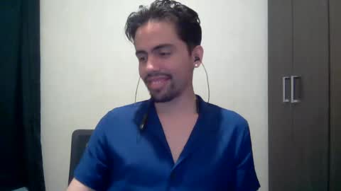 alejo_shy online show from December 25, 4:33 am