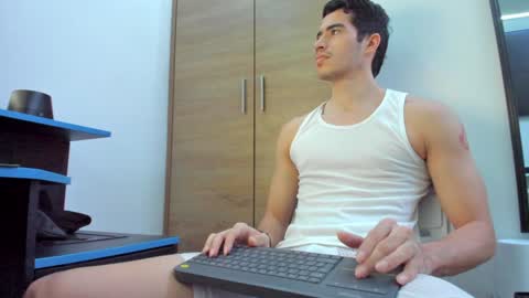 alexander__lips online show from January 6, 8:06 pm