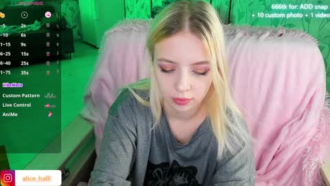 alice_halle online show from December 9, 5:59 pm