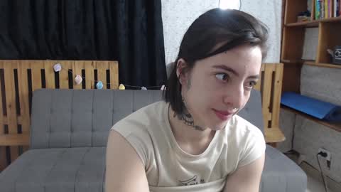 alicee_logan_ online show from December 11, 1:10 am