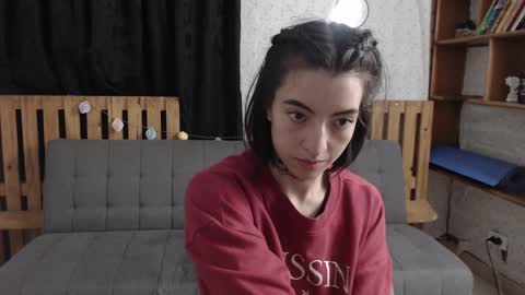 alicee_logan_ online show from December 7, 2:24 am