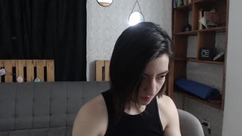 alicee_logan_ online show from January 13, 1:39 am