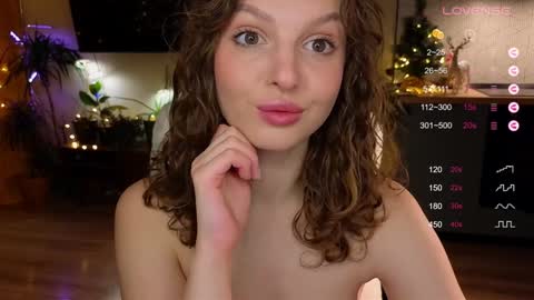 AliceKingsleigh online show from December 30, 9:55 pm