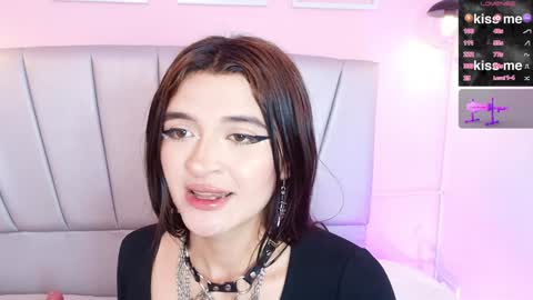 alicemillerr_ online show from December 17, 7:05 pm