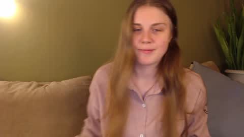 alisaxxxshy online show from December 10, 9:54 pm