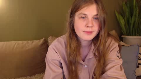 alisaxxxshy online show from November 28, 11:03 pm