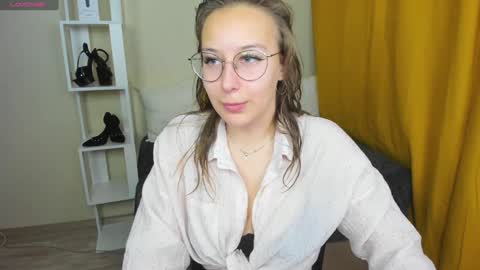 aliya_reid online show from November 19, 12:42 am