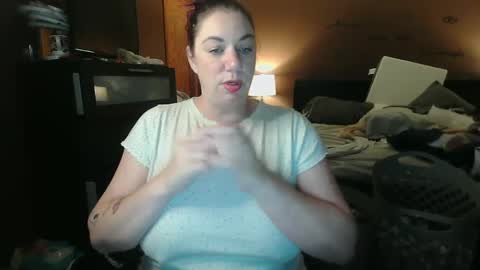 Tig Bitty online show from November 18, 3:01 am