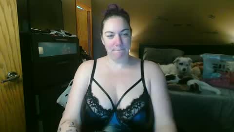 Tig Bitty online show from December 9, 4:22 pm