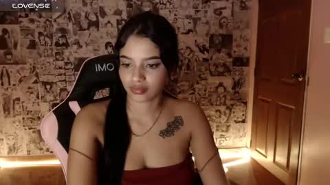 alynmoore online show from November 13, 1:32 am