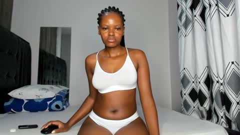 amara_cutie online show from December 29, 7:59 pm