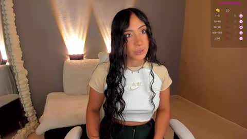 amber_curly online show from November 17, 6:38 pm