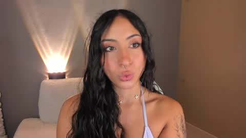 amber_curly online show from November 21, 5:00 pm