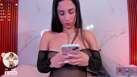 Alejandra  online show from December 19, 4:06 am