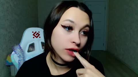 amy lul online show from January 1, 4:36 pm