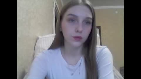 AndreaxHoney online show from December 6, 7:05 am