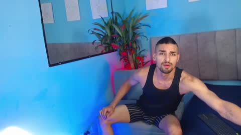 andrewclarkxx online show from December 7, 1:01 pm