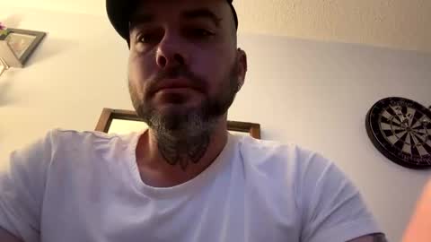 andyhardcock85 online show from January 10, 2:44 am