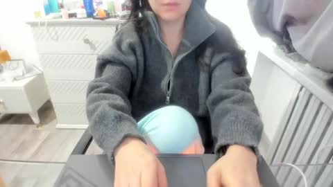 angel_lee__ online show from January 6, 4:55 am