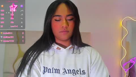 angel_tay1 online show from December 16, 2:53 am