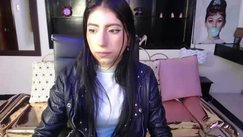 angela_diaz_ online show from January 10, 11:55 am