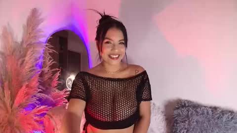 Angela Big boobs White online show from November 25, 3:21 am