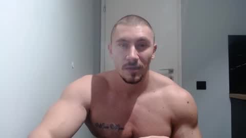  ------- SEX SHOW WITH GUYS AND GIRLS  MUSCLE SHOW online show from November 30, 3:42 pm