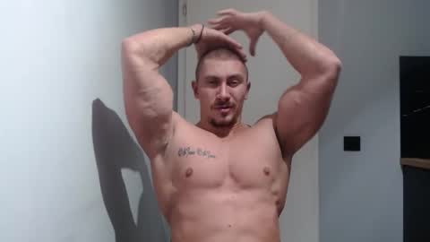  ------- SEX SHOW WITH GUYS AND GIRLS  MUSCLE SHOW online show from December 1, 9:25 pm