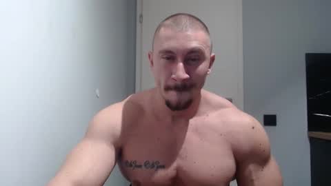  ------- SEX SHOW WITH GUYS AND GIRLS  MUSCLE SHOW online show from January 1, 6:48 pm